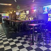 Break-N-Run Sports Bar
